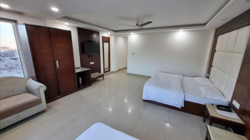 Deep Hotel Mussoorie Luaran gambar